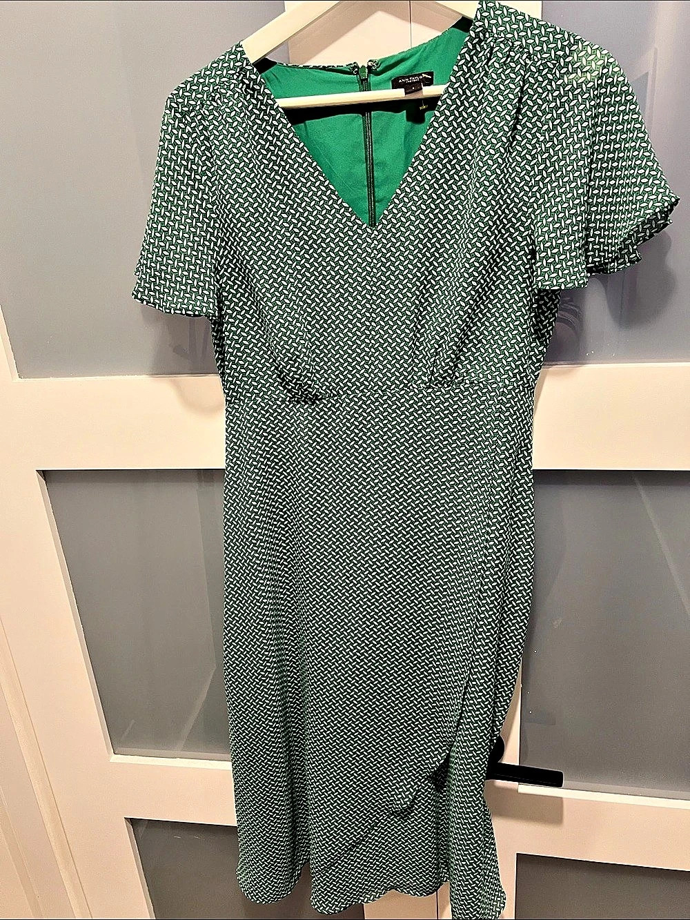 Ann Taylor Factory Geometric Midi Dress in Green & White Size 2 Like New